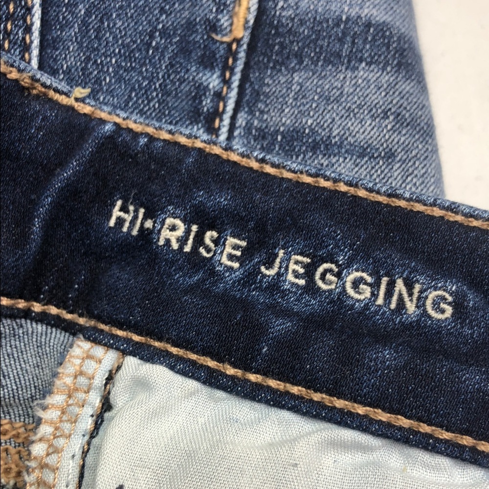American Eagle Outfitters Indigo Hi-Rise Jeggings